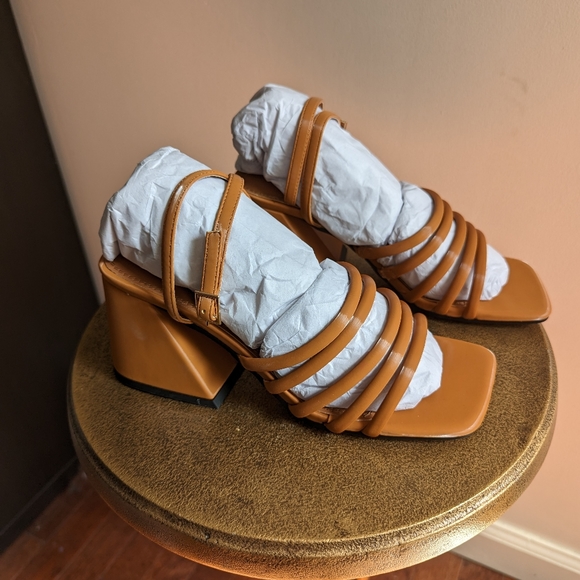NWT ASOS tan faux leather chunky block heel strappy Husk square toe sandals - Picture 2 of 6